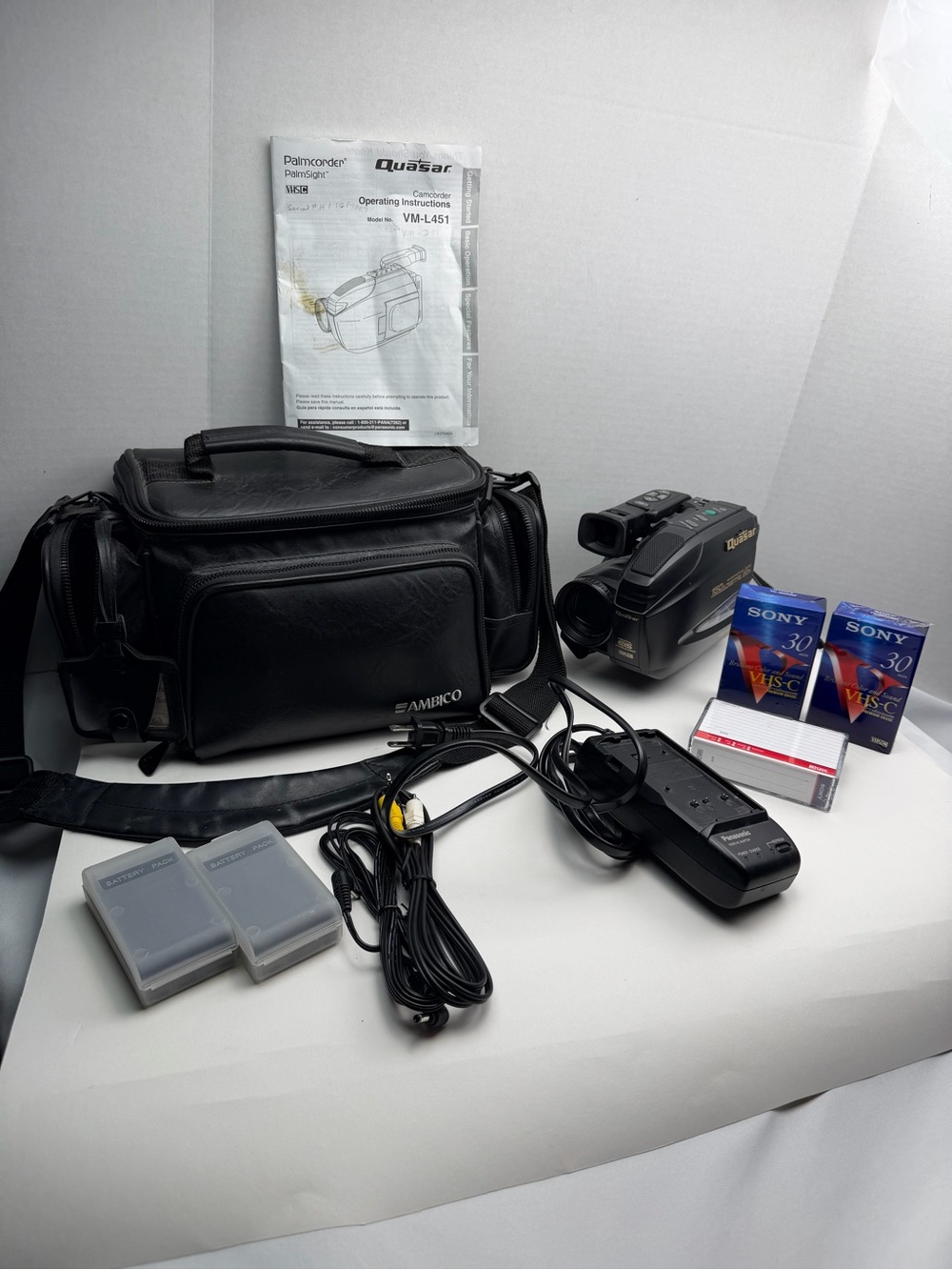 Vintage Quasar Palmcorder VM-L51 VHS-C Camcorder 150x Digital Zoom Tested/Works.